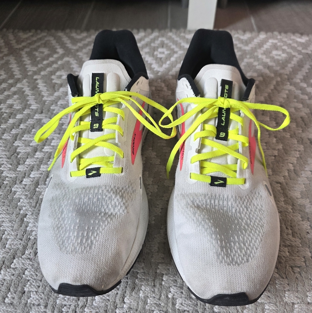 Brooks Launch 9 GTS Sneakers